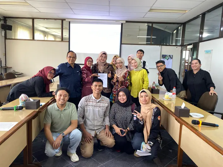 Wahyu Binarti after completing the thesis results seminar exam